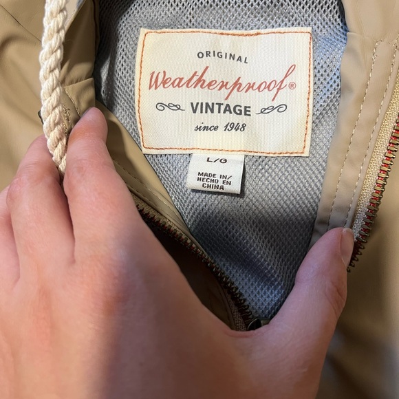 Weatherproof Men’s Raincoat - Picture 4 of 4